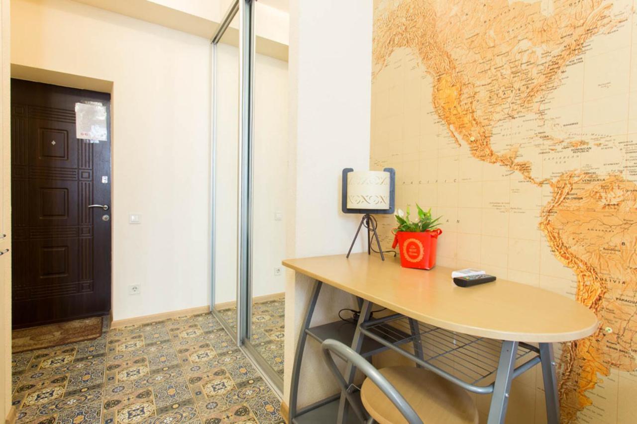 New Studio In The Center - Korolenka Str. 25/62 Leilighet Kharkiv Eksteriør bilde